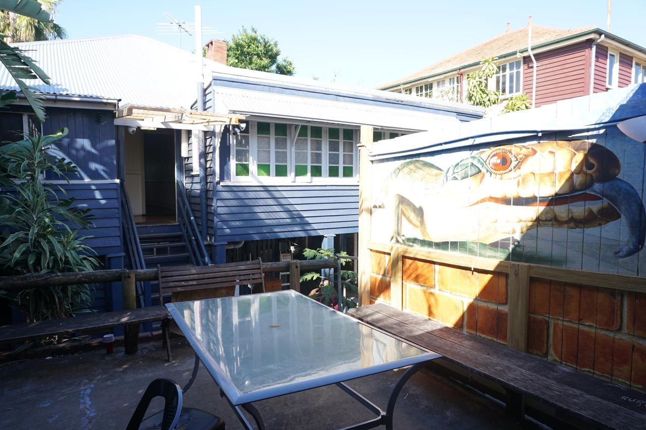Bluetongue Backpackers Hostel Brisbane Exterior photo